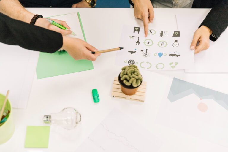 Enhancing Consumer Interaction Leveraging Brand Engagement Tools with Hovarlay