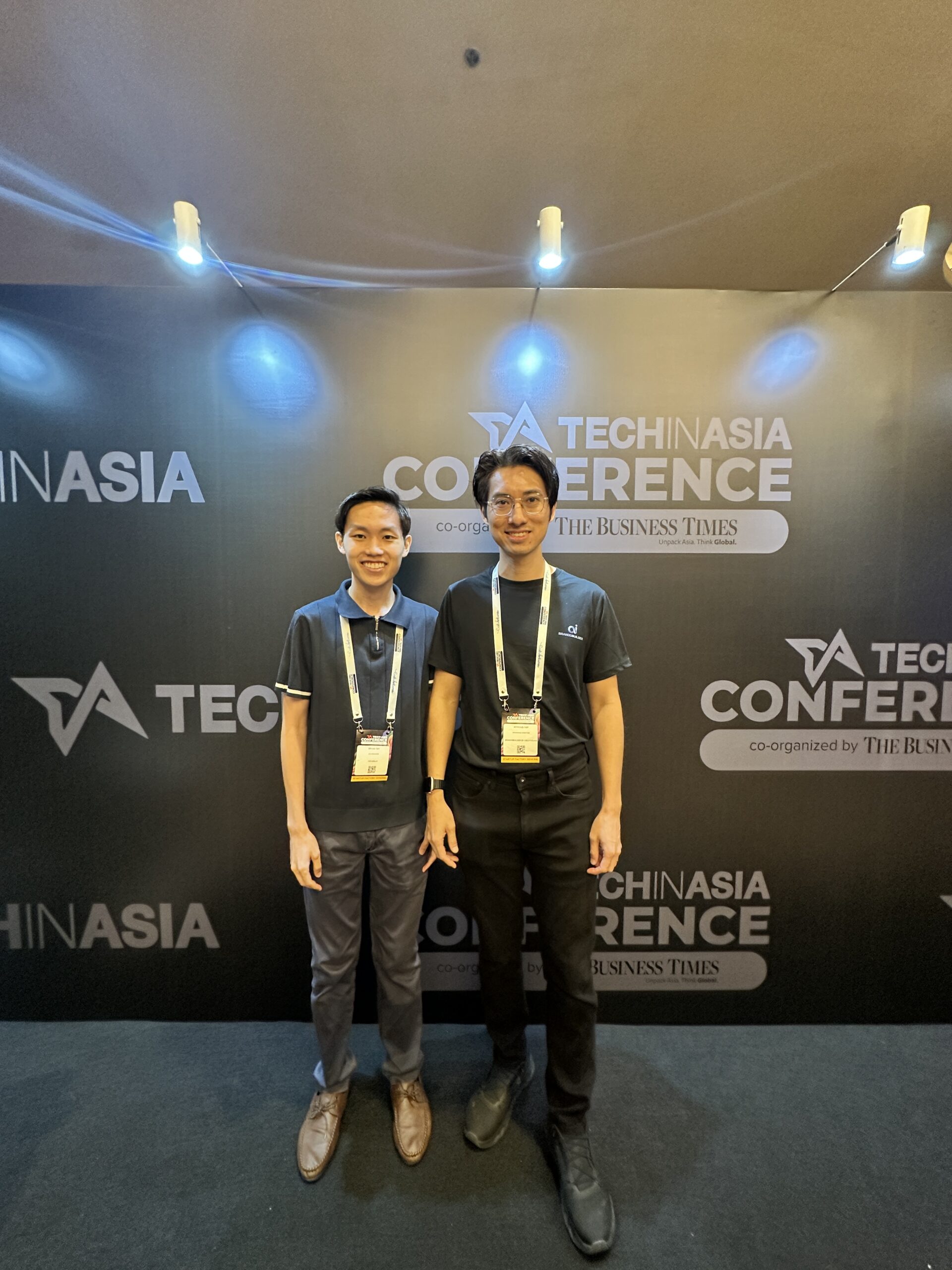 HOVARLAY at Tech in Asia