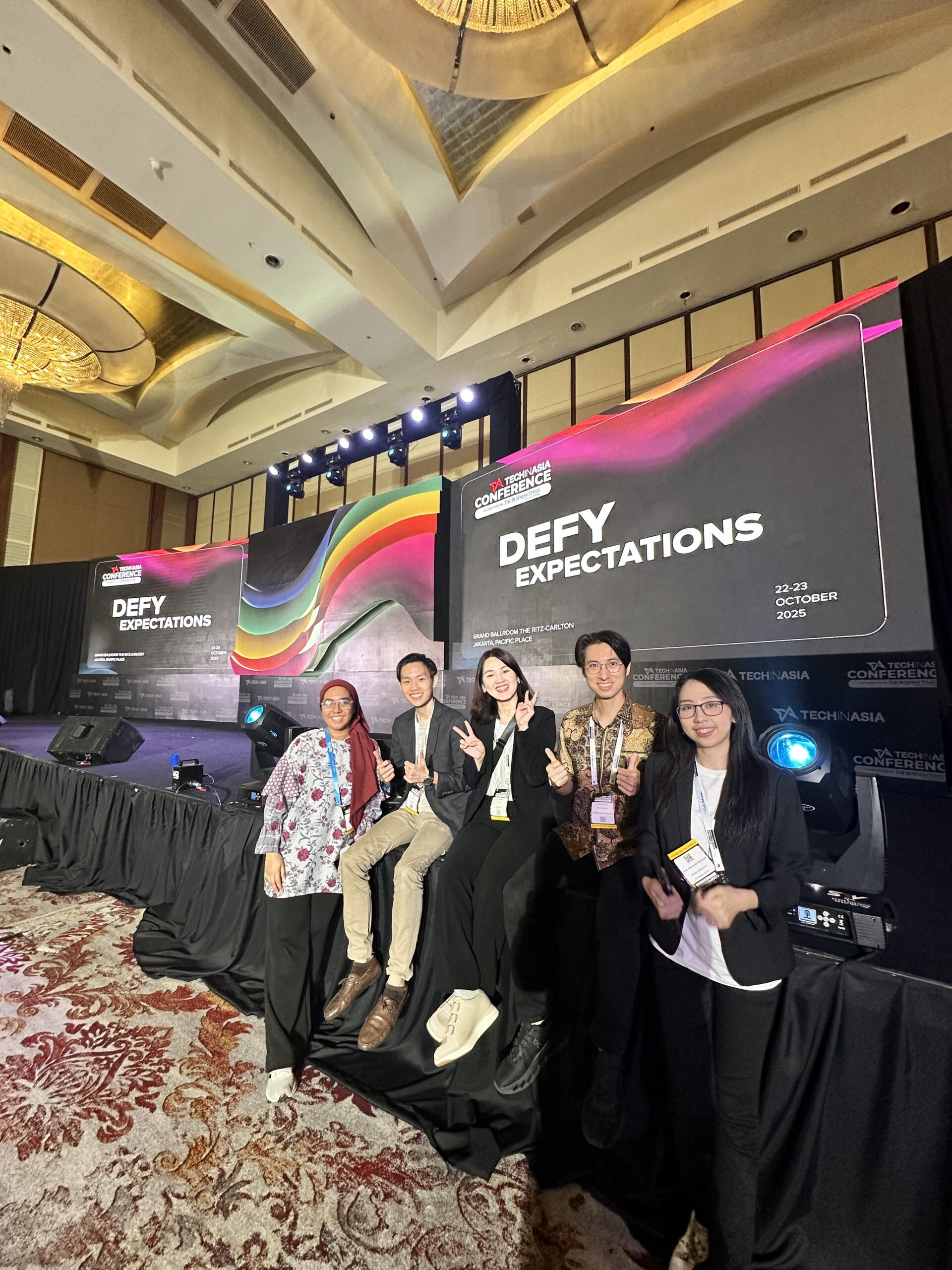 HOVARLAY at Tech in Asia