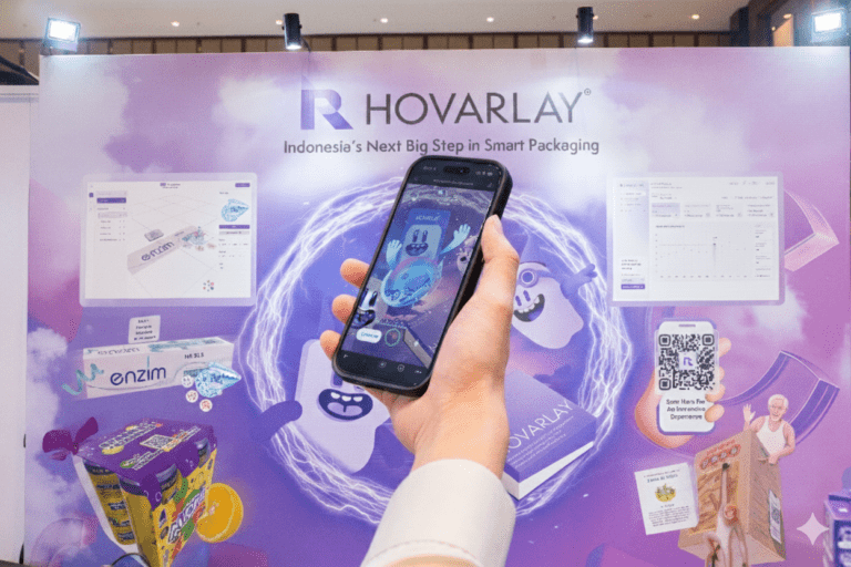 set up an augmented reality experience with HOVARLAY
